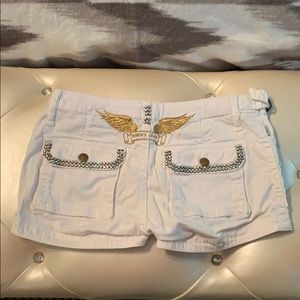 Robin’s Jean size 29 short.